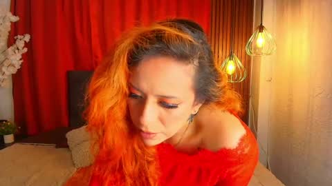 Snapshot of sahra_tayl0r_ chatting on July 9, 2:32 pm SARA online show from July 9, 2:32 pm