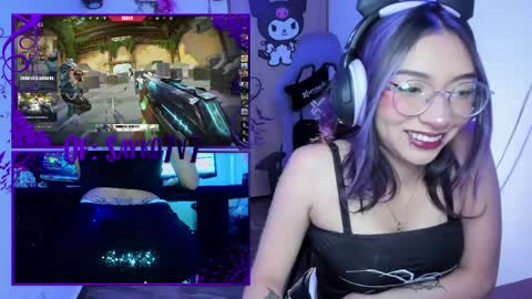 Snapshot of saiko7w7 chatting on May 10, 12:49 am OF 15 off - online show from May 10, 12:49 am