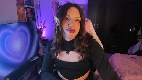 Snapshot of sailorbunnystar chatting on July 11, 1:08 am Rose online show from July 11, 1:08 am