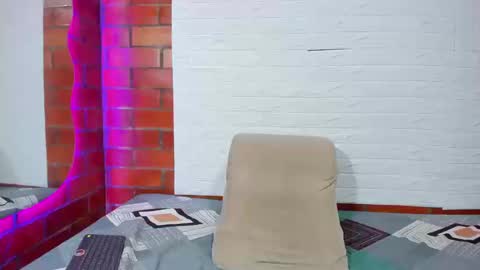 sainix_ online show from September 24, 8:34 pm