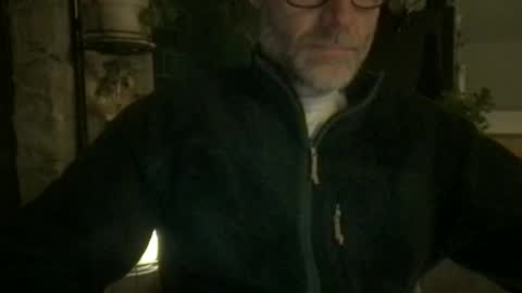 Snapshot of saint009 chatting on April 19, 8:55 pm saint009 online show from April 19, 8:55 pm