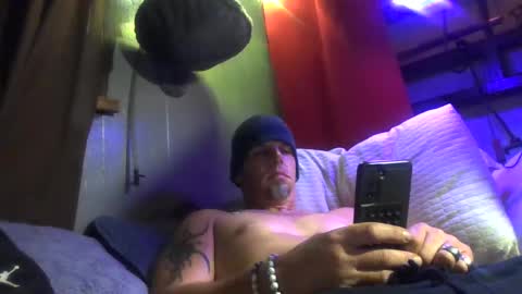 saintchriss online show from October 22, 6:13 am
