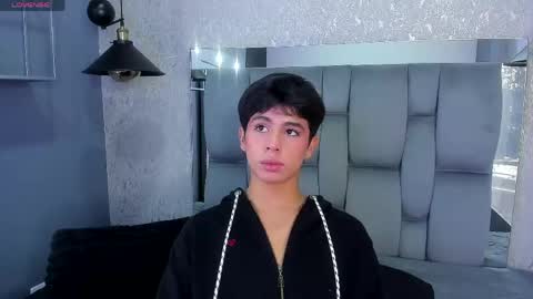 Santi online show from May 29, 1:42 pm