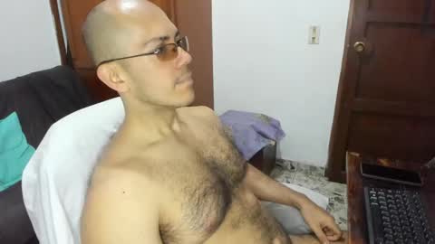 saintedy01 online show from April 24, 12:18 pm