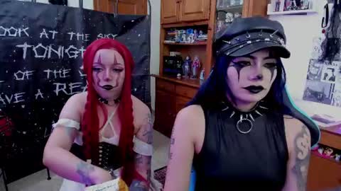 Snapshot of sakaexxx chatting on June 13, 9:57 pm online show from June 13, 9:57 pm