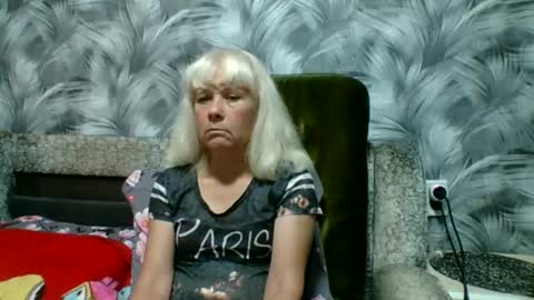 Snapshot of sakura_blonde chatting on October 27, 5:28 pm sakura_blonde online show from October 27, 5:28 pm