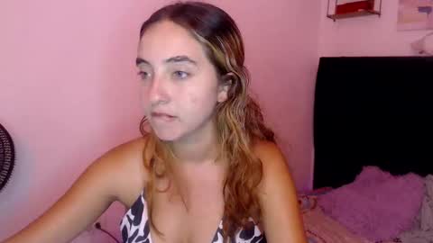 Snapshot of sakuraa_petitex chatting on November 10, 11:26 pm Sakura online show from November 10, 11:26 pm