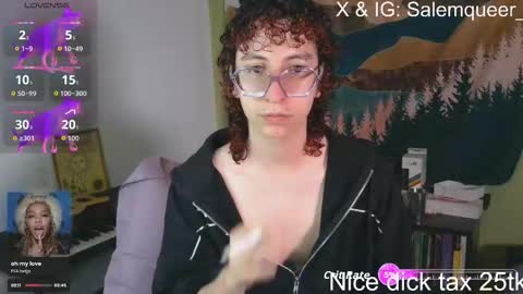 Snapshot of salemqueer_ chatting on September 14, 8:52 pm Sam online show from September 14, 8:52 pm