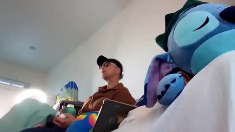 salis1981 online show from February 3, 12:47 am