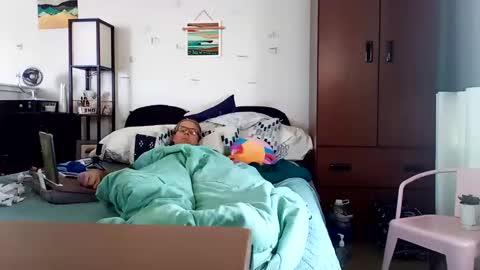 salis1981 online show from November 8, 6:40 pm