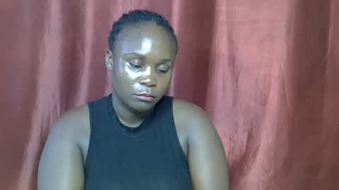 sally_bee1 online show from April 23, 3:52 am