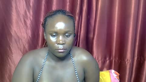 Snapshot of sally_bee1 chatting on June 25, 5:12 am sally_bee1 online show from June 25, 5:12 am
