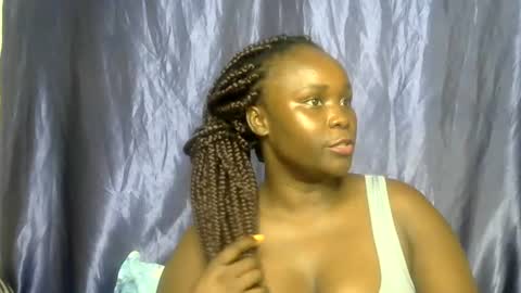 Snapshot of sally_bee1 chatting on July 18, 12:31 pm sally_bee1 online show from July 18, 12:31 pm