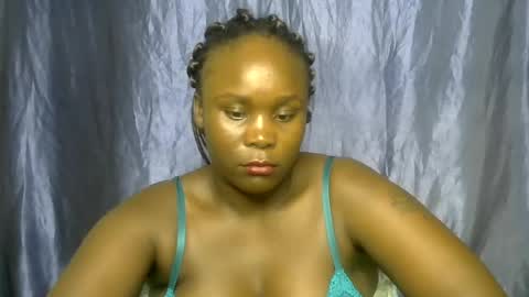 Snapshot of sally_bee1 chatting on July 22, 3:37 pm sally_bee1 online show from July 22, 3:37 pm