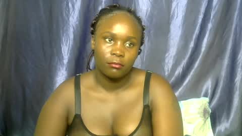 Snapshot of sally_bee1 chatting on July 23, 6:33 am sally_bee1 online show from July 23, 6:33 am