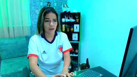 sally_ricci online show from September 10, 11:43 am