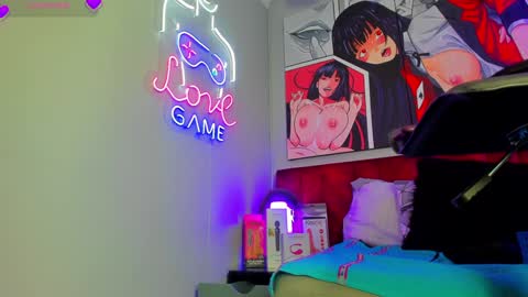 Snapshot of sallybrown_ chatting on February 5, 6:35 am miss Sally online every night from 1am to 8am  Colombia time online show from February 5, 6:35 am