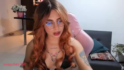 Snapshot of sallymaddoxx chatting on December 5, 2:53 am sallymaddoxx online show from December 5, 2:53 am