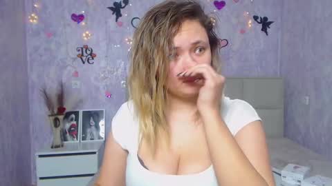 Sally online show from February 22, 2:06 am