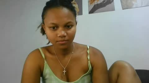 Snapshot of sallywett chatting on June 17, 5:36 pm SallyWett online show from June 17, 5:36 pm