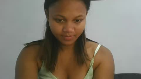 Snapshot of sallywett chatting on July 20, 9:34 am SallyWett online show from July 20, 9:34 am