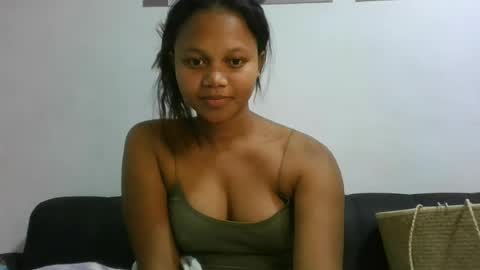 Snapshot of sallywett chatting on July 25, 7:00 pm SallyWett online show from July 25, 7:00 pm