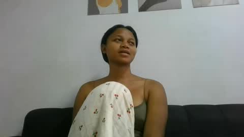 Snapshot of sallywett chatting on July 26, 10:33 am SallyWett online show from July 26, 10:33 am