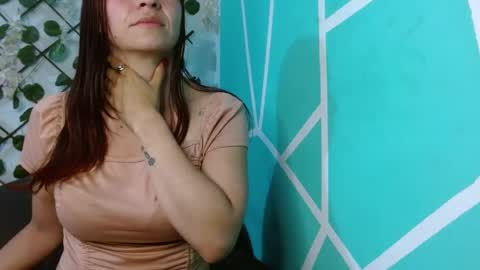 Snapshot of salome_69xxx chatting on May 24, 3:11 am Salome Salemhornys online show from May 24, 3:11 am