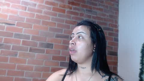 Snapshot of salome__hills chatting on December 3, 4:28 pm online show from December 3, 4:28 pm