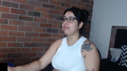 Snapshot of salome__palmer chatting on January 22, 9:32 pm online show from January 22, 9:32 pm