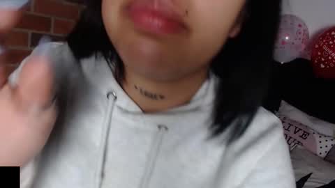 Snapshot of salome__palmer chatting on February 14, 6:02 am online show from February 14, 6:02 am