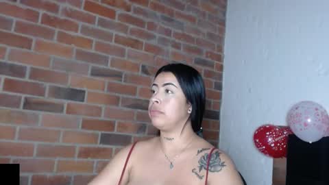 Snapshot of salome__palmer chatting on February 14, 9:03 am online show from February 14, 9:03 am