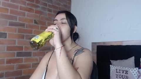 Snapshot of salome__palmer chatting on November 26, 1:23 pm online show from November 26, 1:23 pm