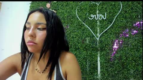 Snapshot of salome_domi chatting on February 2, 8:19 pm salome online show from February 2, 8:19 pm