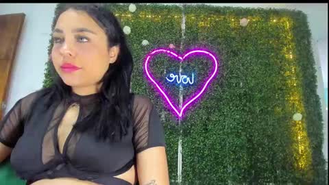 Snapshot of salome_domi chatting on February 12, 11:51 pm salome online show from February 12, 11:51 pm