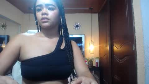 salome_owen17 online show from December 16, 9:09 pm