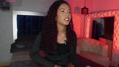 Snapshot of salome_williamss chatting on June 1, 12:29 pm Salome online show from June 1, 12:29 pm