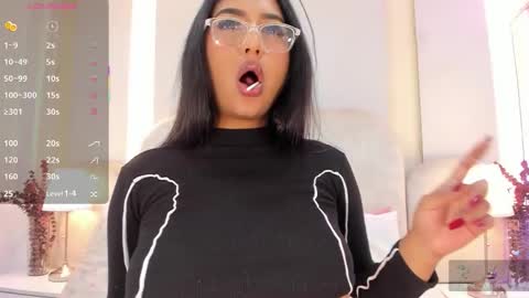 Snapshot of salomebell chatting on March 13, 2:29 am online show from March 13, 2:29 am