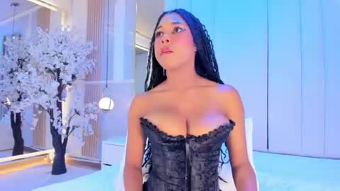 Snapshot of salomebenz_01 chatting on July 12, 9:06 pm Salome benz online show from July 12, 9:06 pm