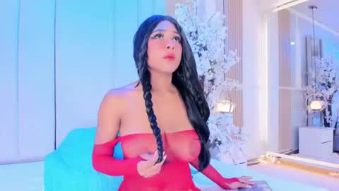 Snapshot of salomebenz_01 chatting on August 2, 9:24 pm Salome benz online show from August 2, 9:24 pm
