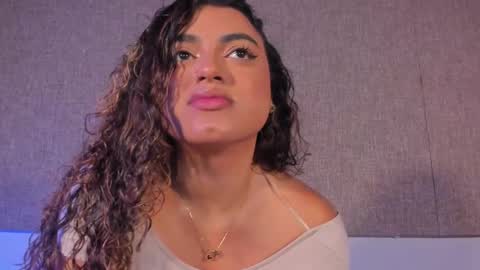 Salome Ferreira online show from October 14, 5:14 pm