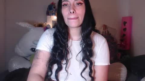 yenny online show from December 18, 7:36 am