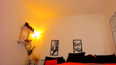 Snapshot of salomekross_ chatting on February 28, 5:48 am Salome Kross online show from February 28, 5:48 am