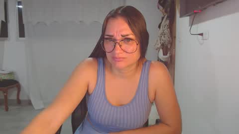 Snapshot of salomesaints chatting on March 5, 12:17 am salome online show from March 5, 12:17 am