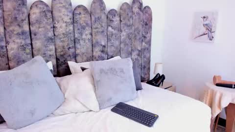 Snapshot of salomesimos1 chatting on November 19, 10:54 pm Salome online show from November 19, 10:54 pm