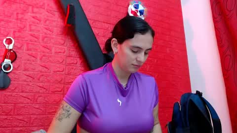 salomesmit666 online show from April 25, 7:11 pm