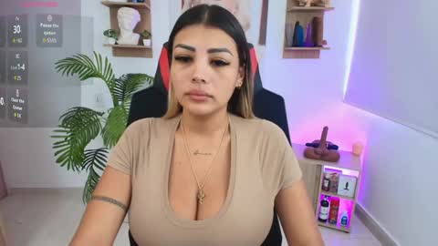 Snapshot of saloomee__ chatting on May 31, 2:02 pm SALOME online show from May 31, 2:02 pm