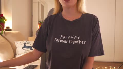 IsaBella-  online show from December 13, 9:09 pm