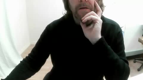 Snapshot of saltimbanquier chatting on December 9, 7:28 am Saltimbanquier  Salt  ou  Banquier  online show from December 9, 7:28 am