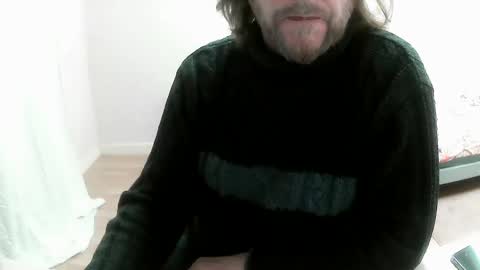 Snapshot of saltimbanquier chatting on March 7, 8:13 am Saltimbanquier  Salt  ou  Banquier  online show from March 7, 8:13 am